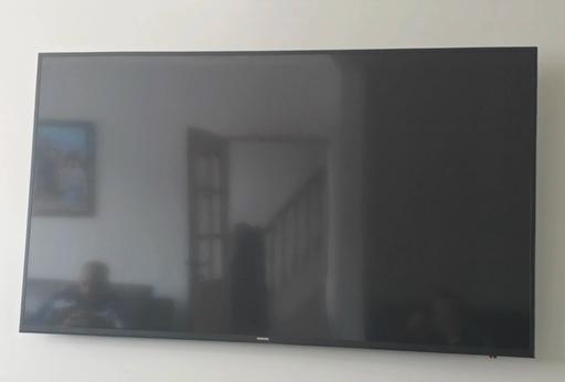  — Samsung 70" Smart 4K ultra tv