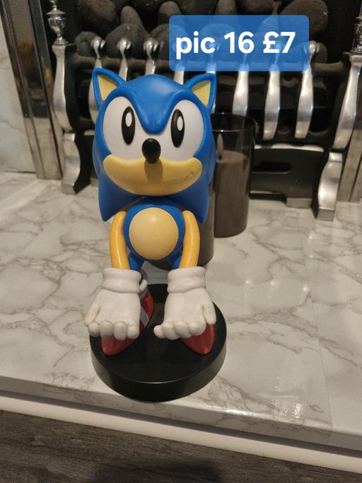  — controller stand