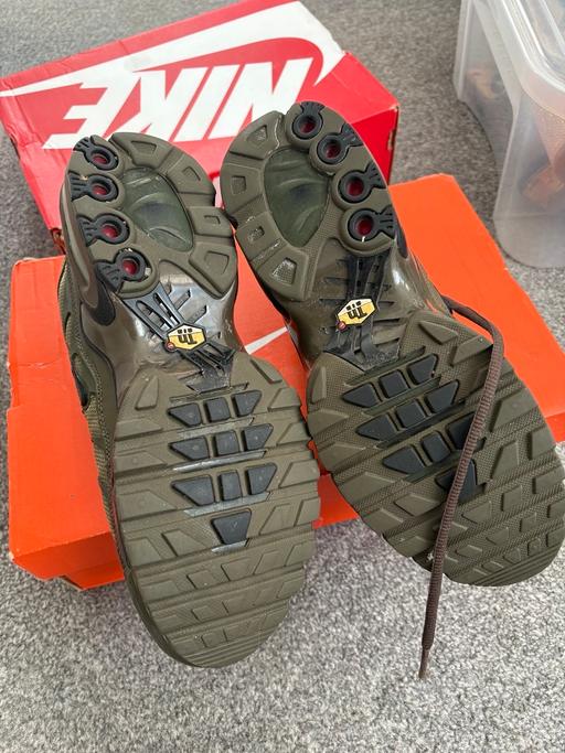  — Nike Trainers TN