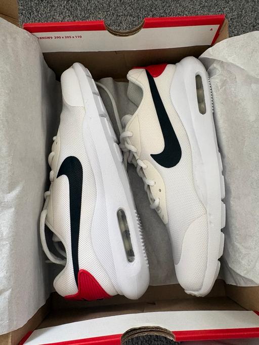  — Brand new Nike Air Max