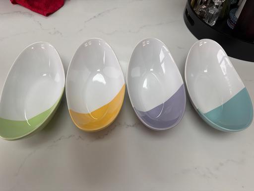  — Serving boat bowls