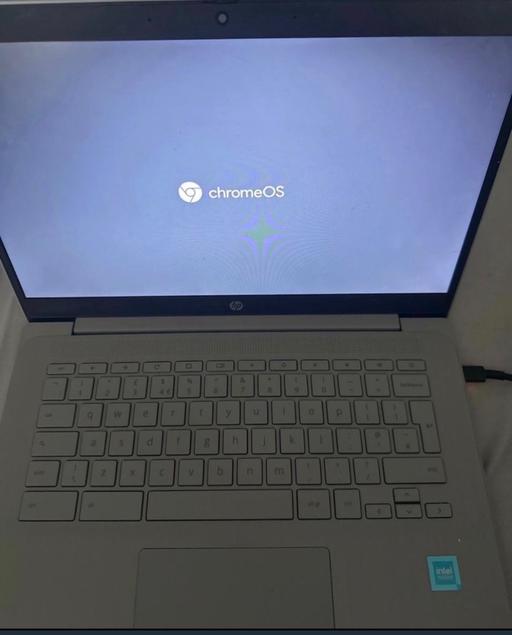  — Hp laptop brand new used laptop once
