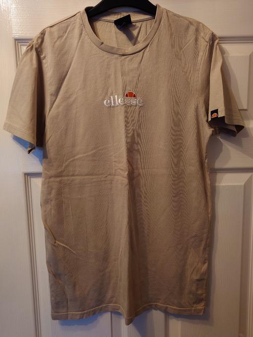  — Mens ellesse top size S