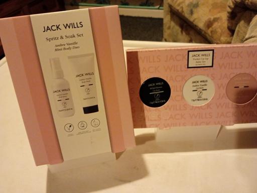  — 2 brand new ladies JACK WILLS GIFT SETS