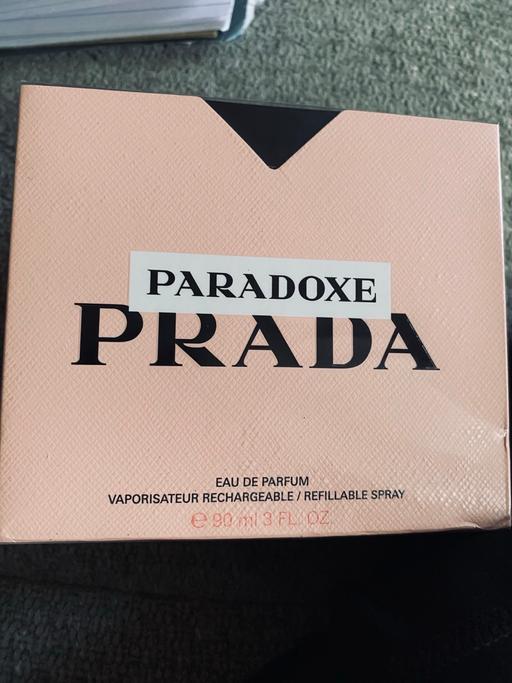  — Prada paradoxe perfume