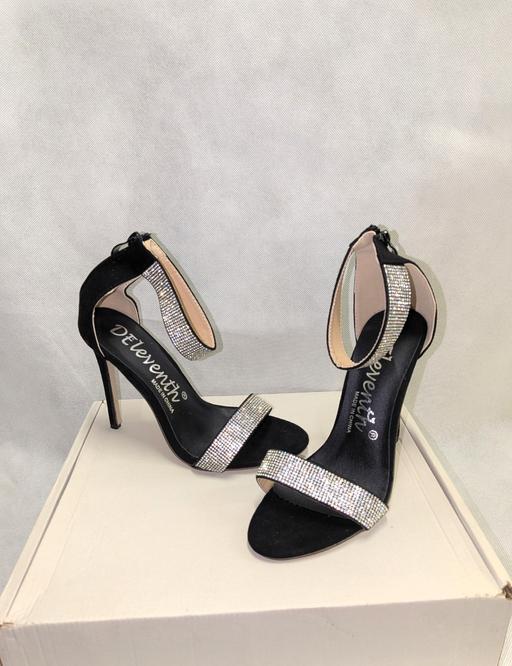  — New size 6 heels