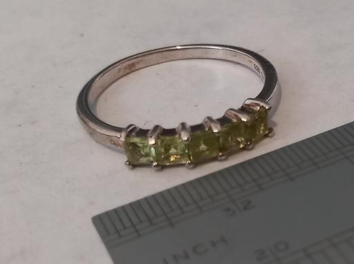  — Sterling Silver 5-Stone Peridot ring
