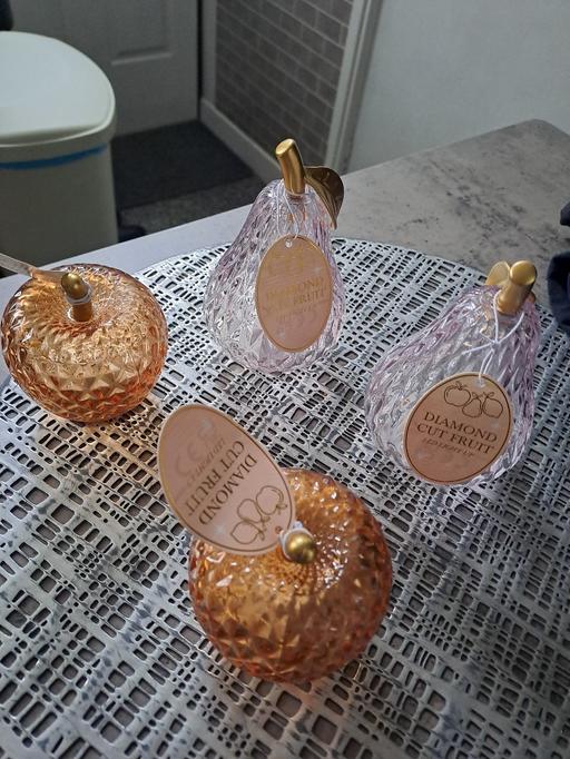  — 4x diamond light up fruit new