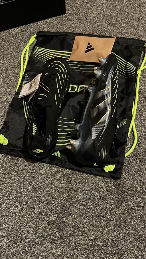  — Adidas Predator elite sg boots