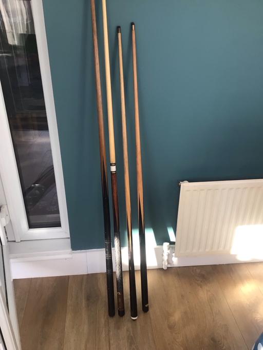  — Snooker cues