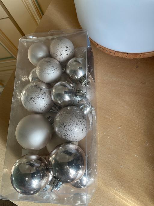  — 26 baubles