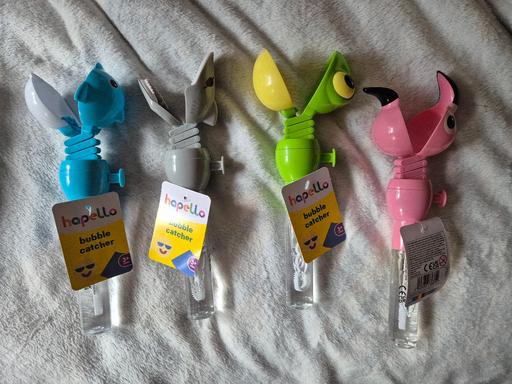  — new 12 x Hapello Animal Bubble Catchers
