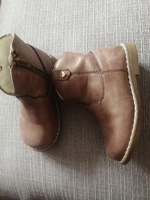  — George size 6 kids ankle boots