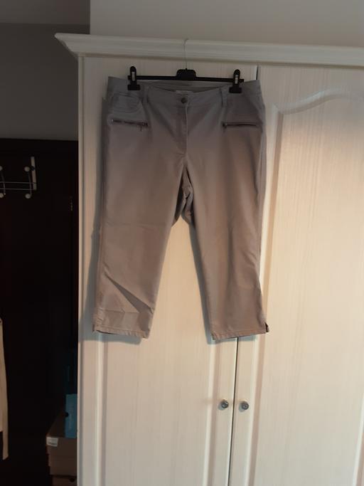  — Ladies George 3/4 Trousers