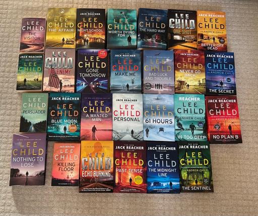  — Job lot of Lee Child books