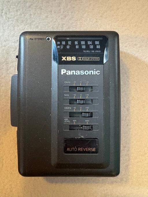  — Vintage Panasonic XBS Cassette Walkman