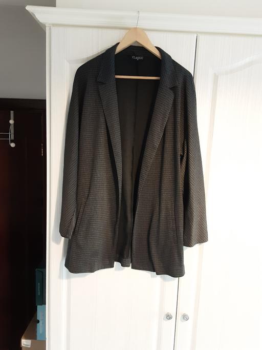  — Ladies Classic Edge to Edge Jacket