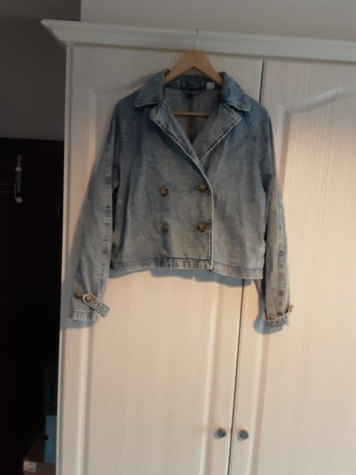  — Ladies H&M Divided Denim Jacket