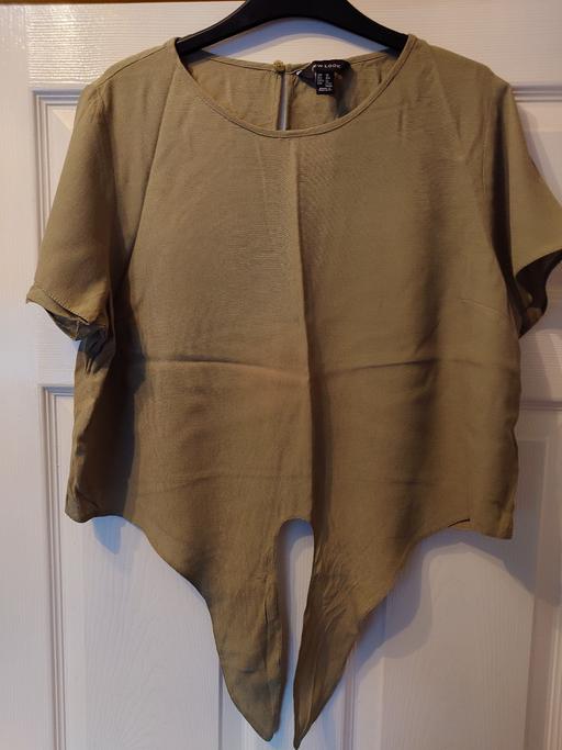  — Women's green tie up top size 16