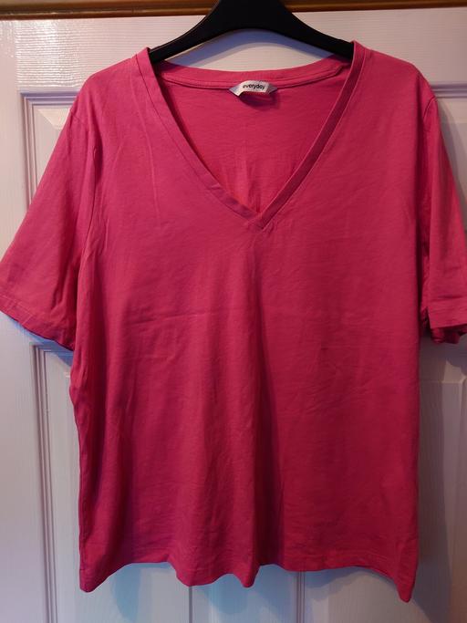  — Women's pink top size 16/18