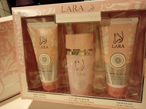  — brand new LADIES LARA GIFT SET