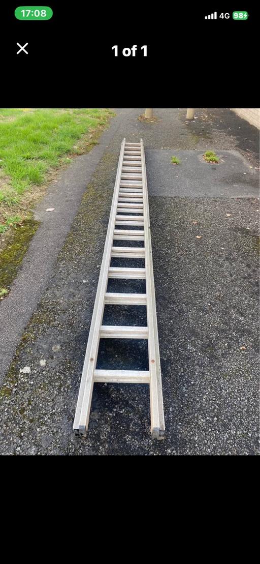  — 9. meter industrial ladder 34 rings all  i