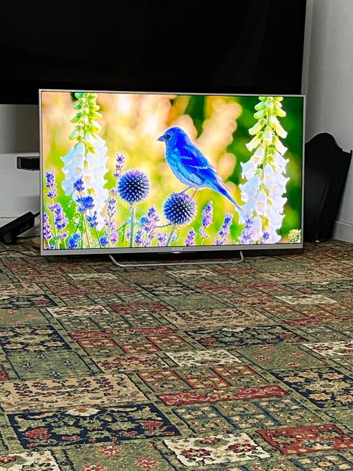  — 4k 43 inches Sony Smart TV perfect condition