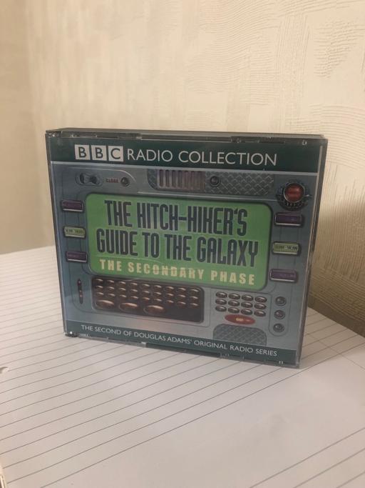  — The Hitch-Hikers Guide to the Galaxy - CD x 3
