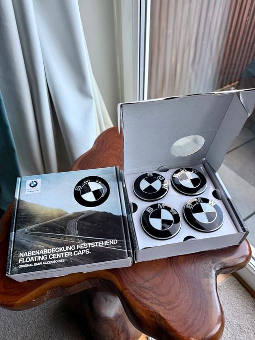  — BMW Black & White Floating Wheel Caps - 68MM