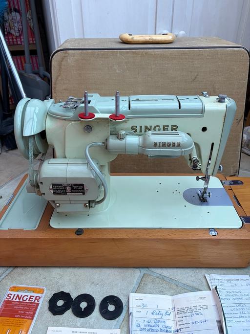  — Singer 319k sewing machine