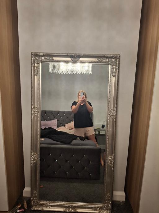  — huge mirror