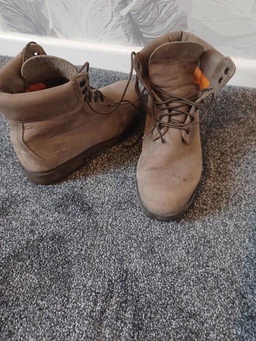  — timberland boots size 9