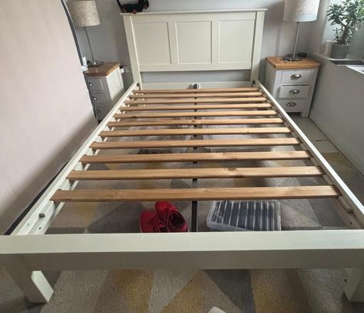  — White wooden double bed frame