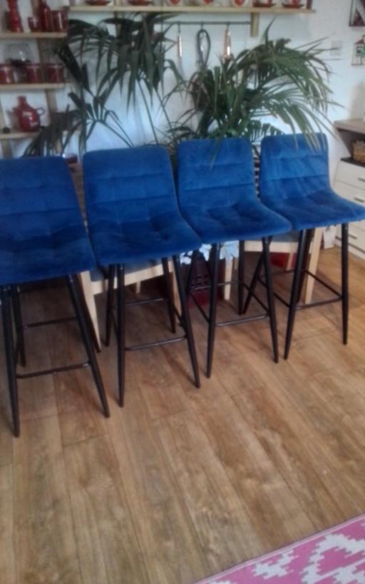  — SET OF 4 BAR STOOLS