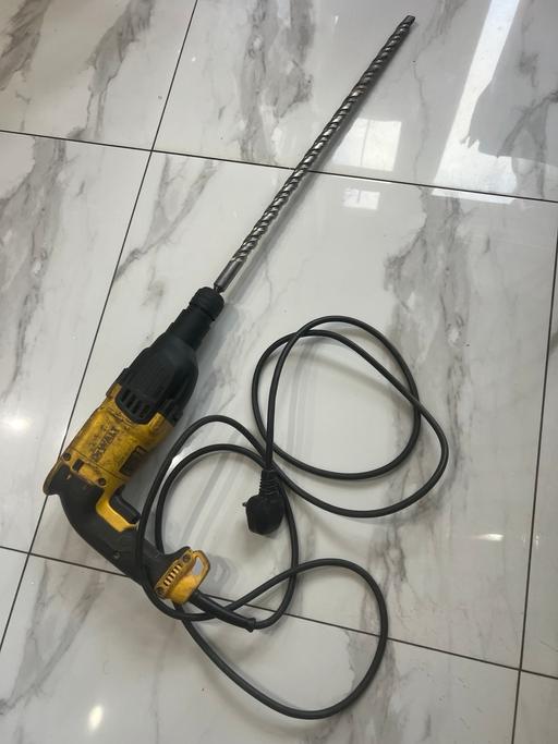  — Dewalt Drill