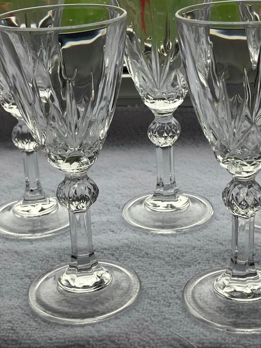  — CRYSTAL SHERRY GLASSES