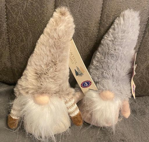  — Christmas gonks 