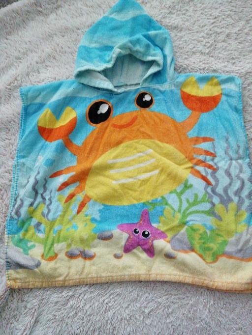  — Hooded towel