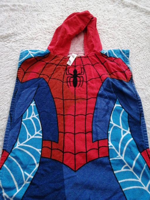  — Hoodied towel