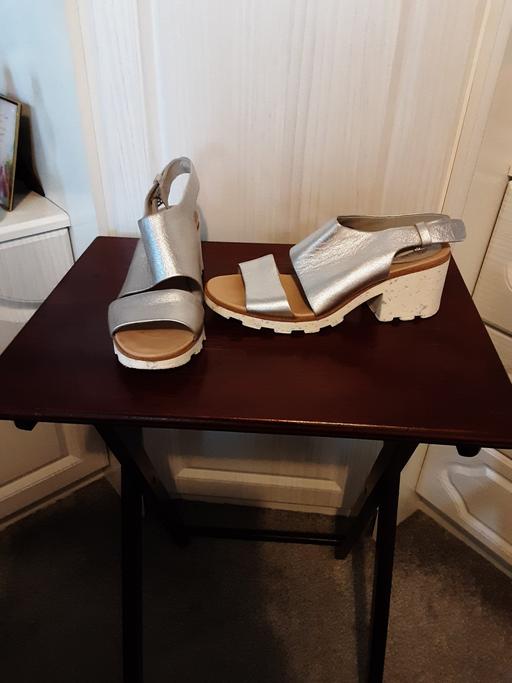  — Ladies Clarks Sandals