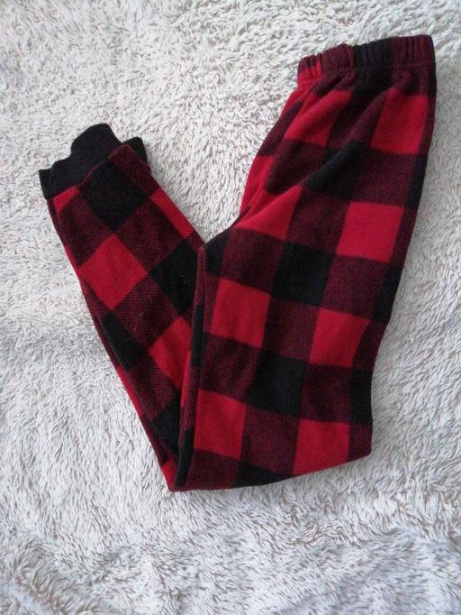  — Men's PJ bottoms size *S*