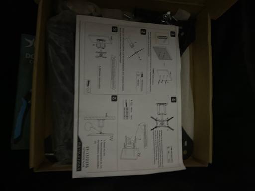  — Tv Mount bracket TVs wall mounted.