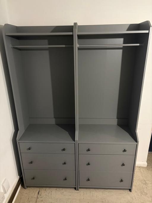  — Grey wardrode