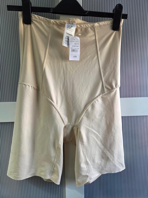  — 🌟NEW🌟 Size 14 DEBENHAMS shapewear