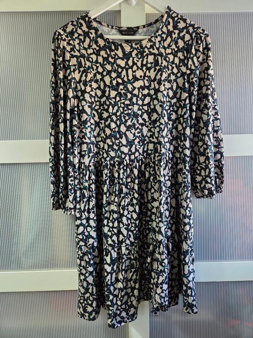  — Size 10-14 NEW LOOK casual dress