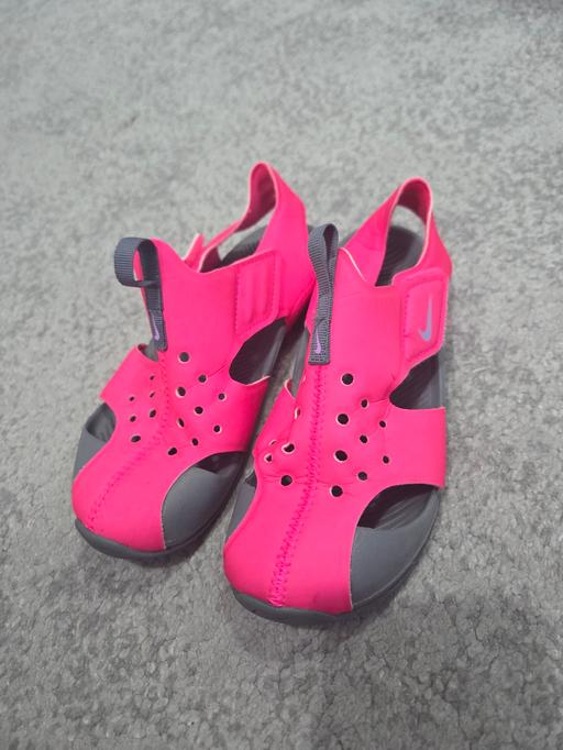 — Size 12.5 NIKE pink sandals