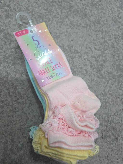  — 🌟NEW🌟 Size 9-12 girls frilly socks