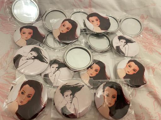  — Mini pocket mirrors set of 10