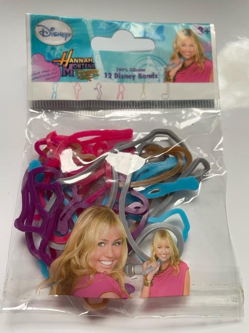  — Disney Hannah Montana Collectable 12 Bandz