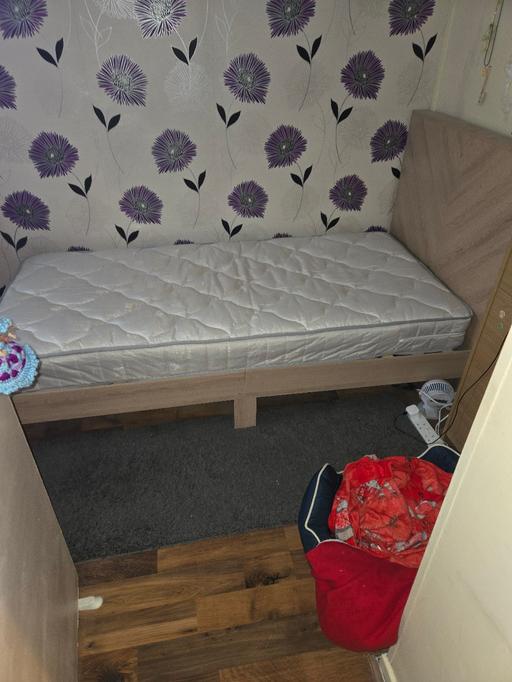  — Single Bed and Headboard